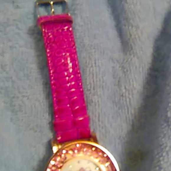 Hello Kitty Watch - Picture 3 of 5